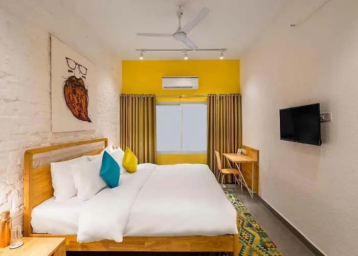 Bedzzz Varanasi By Leisure Hotels, 1 Km From Dashwasamedh Ghat