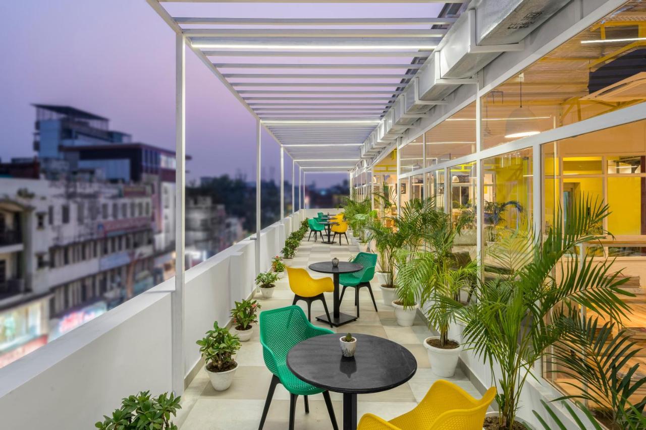 Bedzzz By Leisure Hotels, 1 Km From Dashwasamedh Ghat Hotel