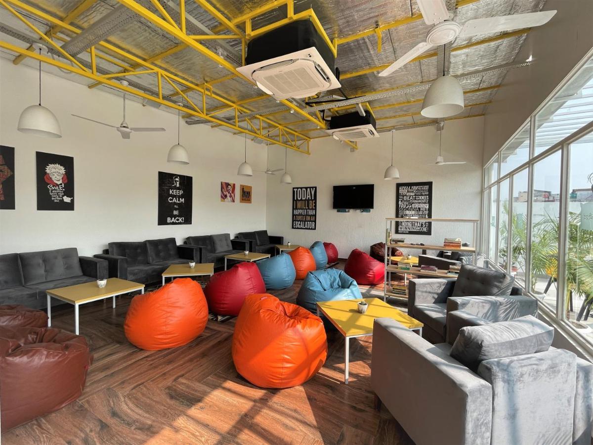 Bedzzz By Leisure Hotels, 1 Km From Dashwasamedh Ghat Varanasi