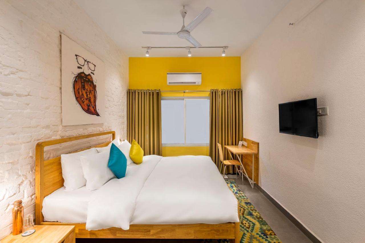 Hotel Bedzzz By Leisure Hotels, 1 Km From Dashwasamedh Ghat